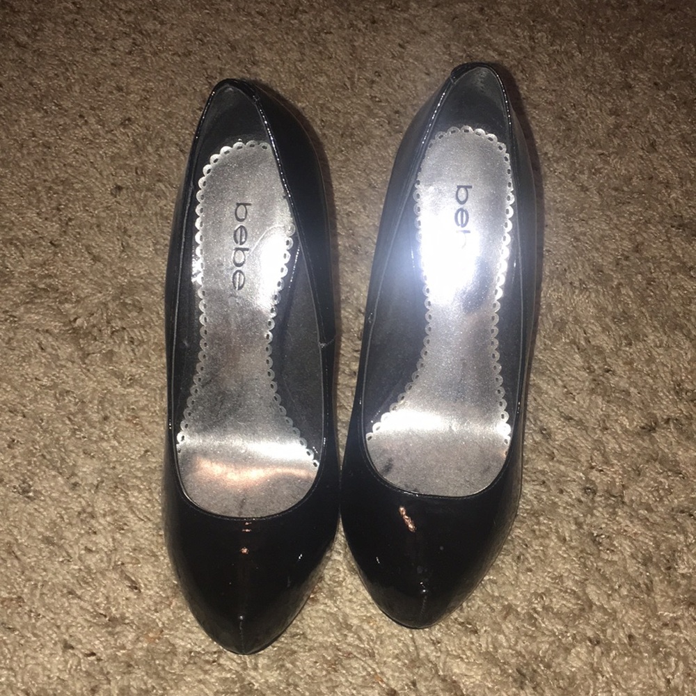 Size 7 black Bebe heels